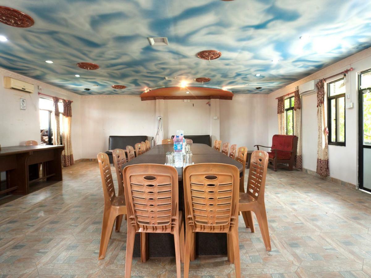Spot On 486 Hotel Holy Lodge 索拉哈 外观 照片