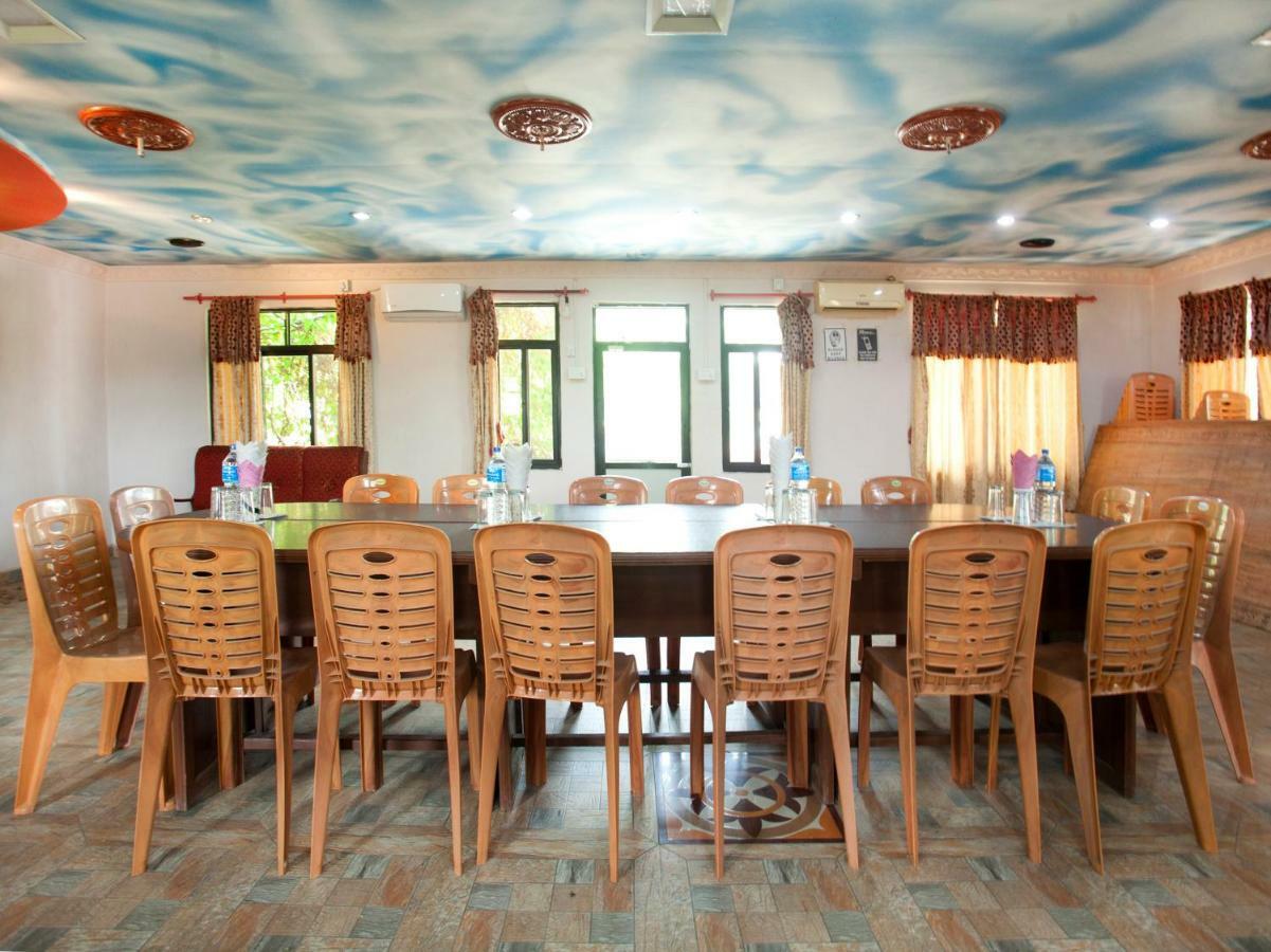 Spot On 486 Hotel Holy Lodge 索拉哈 外观 照片