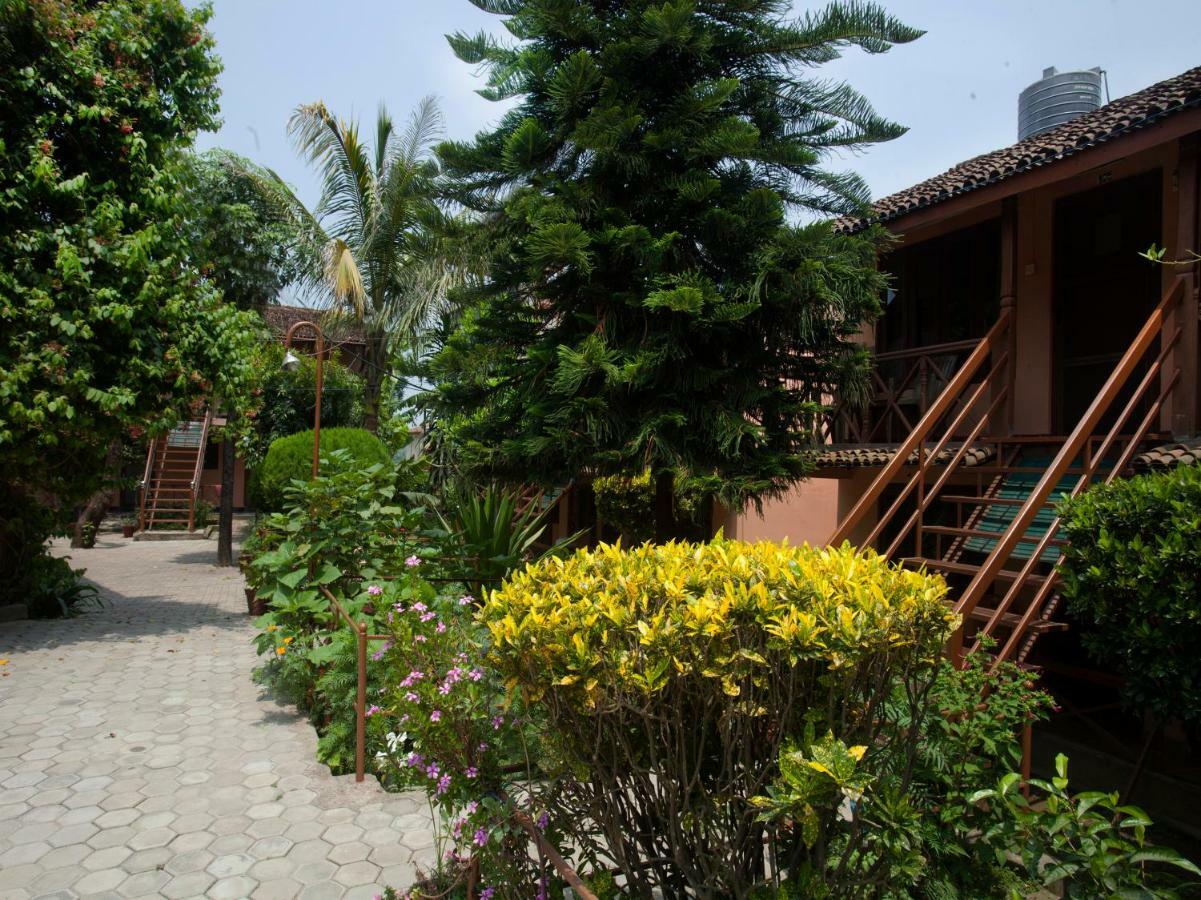 Spot On 486 Hotel Holy Lodge 索拉哈 外观 照片